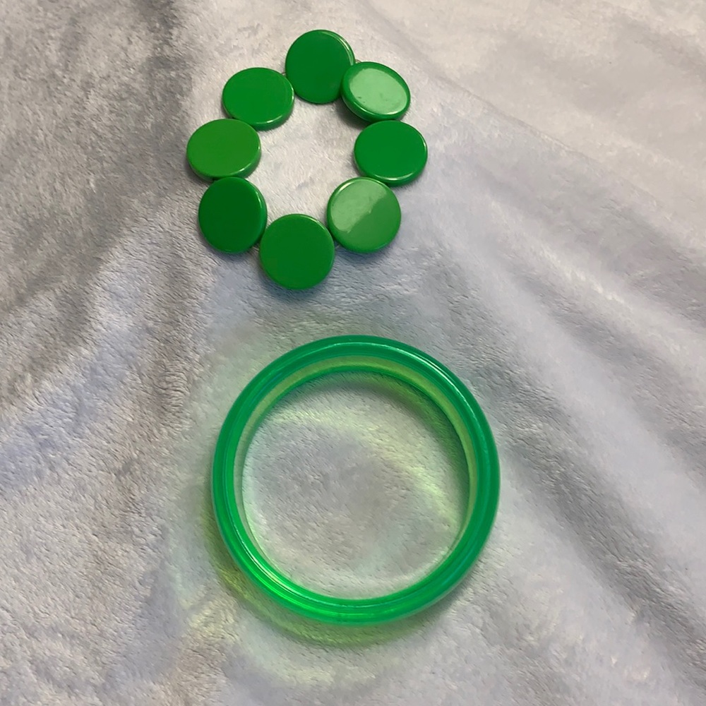 Green bracelets (2)